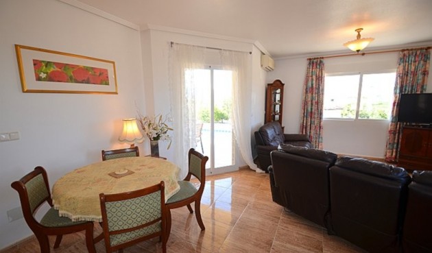 Återförsäljning - Villa -
Campos del Río - Inland