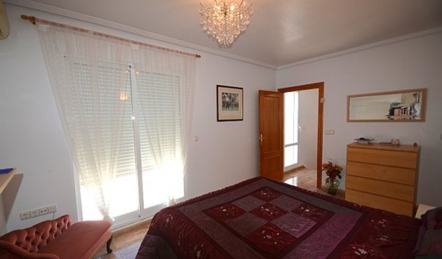 Återförsäljning - Villa -
Campos del Río - Inland