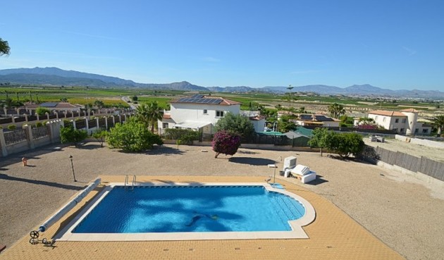 Återförsäljning - Villa -
Campos del Río - Inland