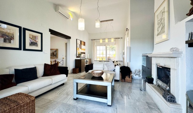 Resale - Villa -
Orihuela Costa - Costa Blanca