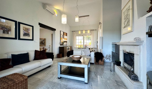 Resale - Villa -
Orihuela Costa - Costa Blanca