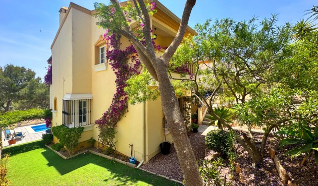 Resale - Villa -
Orihuela Costa - Costa Blanca