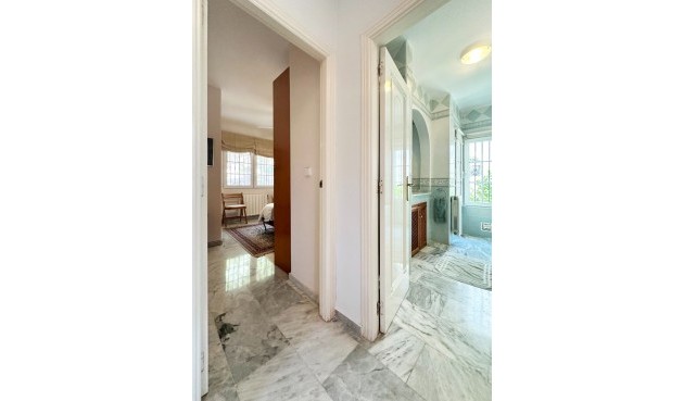 Resale - Villa -
Orihuela Costa - Costa Blanca