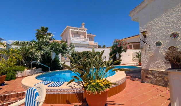 Resale - Villa -
Ciudad Quesada - Costa Blanca