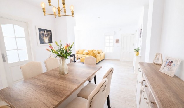 Resale - Villa -
Los Dolses - Inland