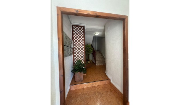 Resale - Apartment -
Orihuela - Los Andenes