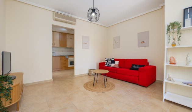 Resale - Bungalow -
Torrevieja - Aguas Nuevas 1