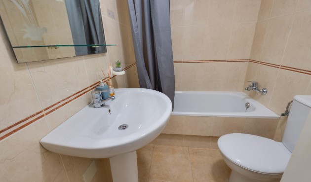 Resale - Bungalow -
Torrevieja - Aguas Nuevas 1