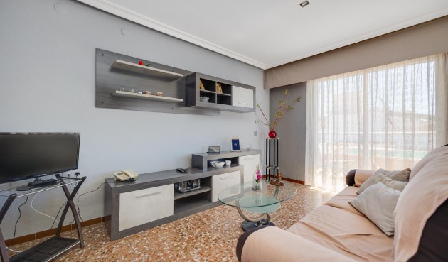 Resale - Apartment -
Torrevieja - Centro