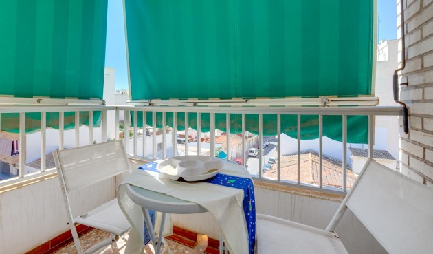 Resale - Apartment -
Torrevieja - Centro