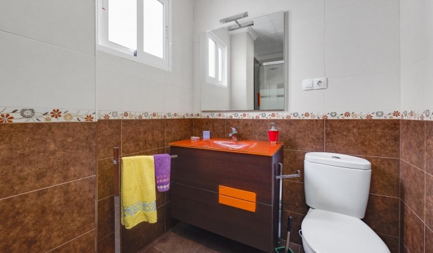 Resale - Apartment -
Torrevieja - Centro