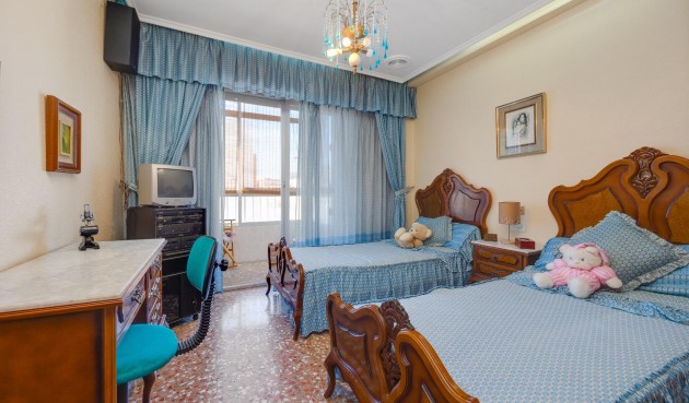 Resale - Apartment -
Torrevieja - Centro