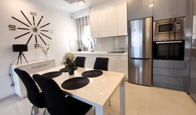 Resale - Apartment -
Pilar de la Horadada - La Torre De La Horadada