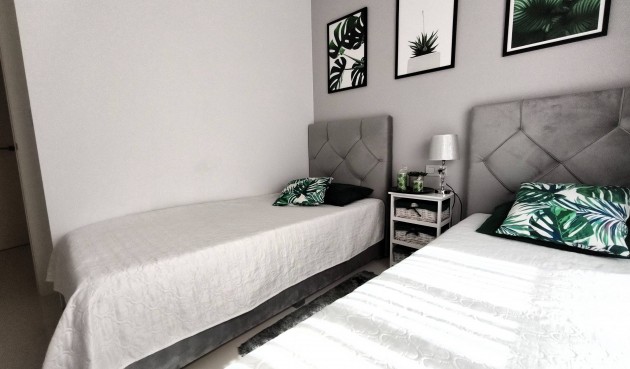 Resale - Apartment -
Pilar de la Horadada - La Torre De La Horadada