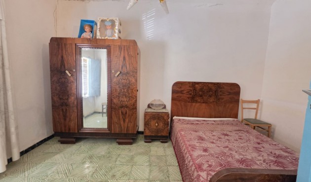 Resale - Town House -
Hondón de las Nieves - Inland