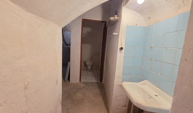 Resale - Town House -
Hondón de las Nieves - Inland