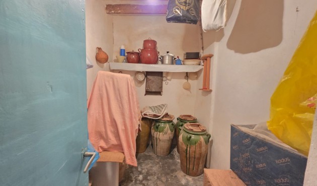Resale - Town House -
Hondón de las Nieves - Inland