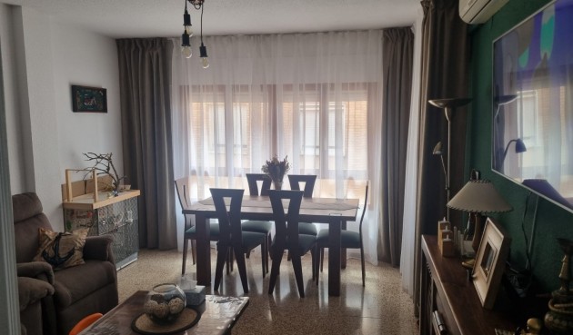 Reventa - Apartment -
Pinoso - Inland