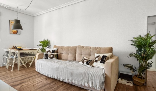 Resale - Apartment -
Torrevieja - Costa Blanca