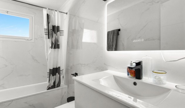 Resale - Apartment -
Torrevieja - Costa Blanca