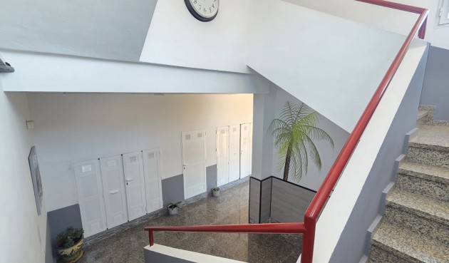Resale - Apartment -
Villamartin - Costa Blanca