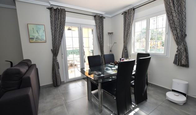 Resale - Villa -
Orihuela Costa - Costa Blanca