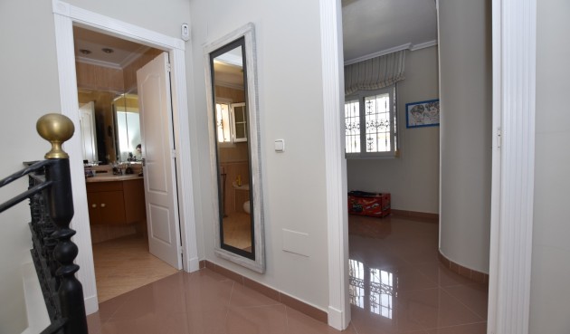 Resale - Villa -
Orihuela Costa - Costa Blanca