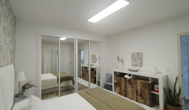 Resale - Villa -
San Miguel de Salinas - Inland