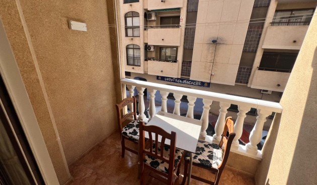 Resale - Apartment -
Torrevieja - PARQUE DE LAS NACIONES