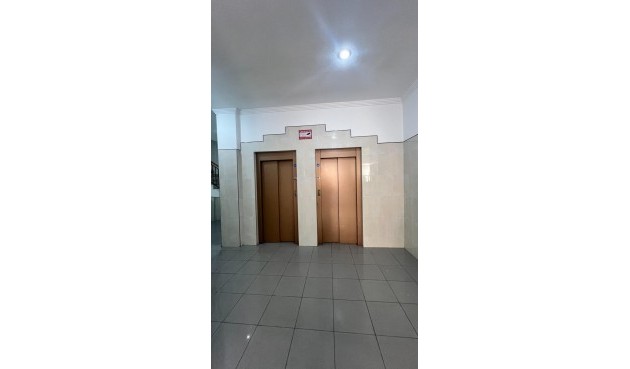 Resale - Apartment -
Torrevieja - PARQUE DE LAS NACIONES