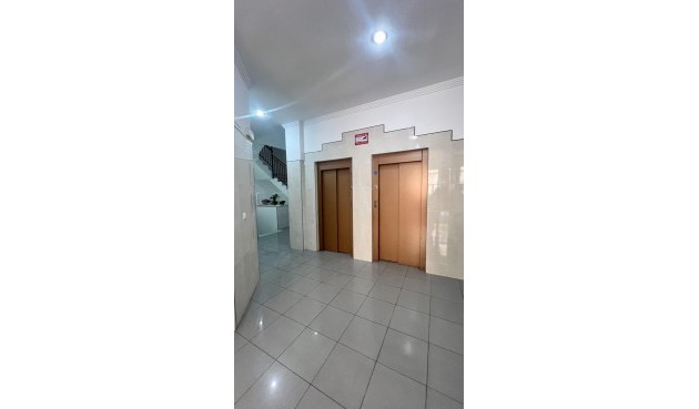 Resale - Apartment -
Torrevieja - PARQUE DE LAS NACIONES