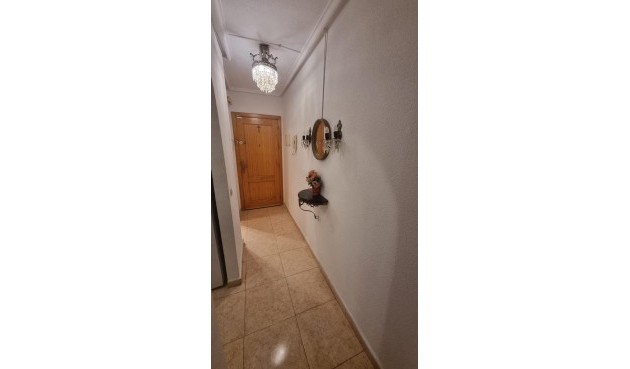 Resale - Apartment -
Torrevieja - Centro