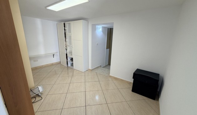 Resale - Villa -
Torrevieja - Costa Blanca