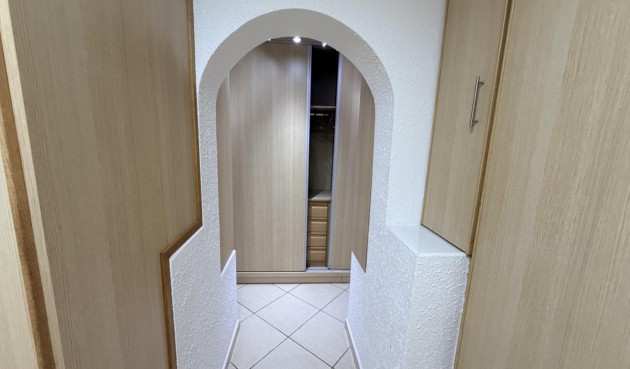 Resale - Villa -
Torrevieja - Costa Blanca