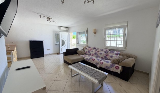 Resale - Villa -
Torrevieja - Costa Blanca