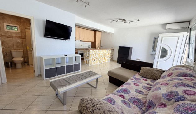 Resale - Villa -
Torrevieja - Costa Blanca