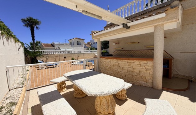 Resale - Villa -
Torrevieja - Costa Blanca