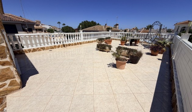 Resale - Villa -
Torrevieja - Costa Blanca