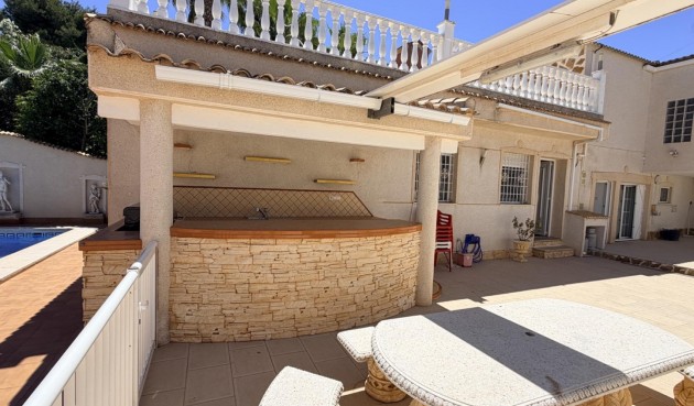 Resale - Villa -
Torrevieja - Costa Blanca