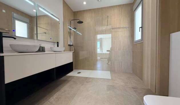 Resale - Villa -
Benijofar - Costa Blanca