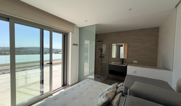 Resale - Villa -
Benijofar - Costa Blanca