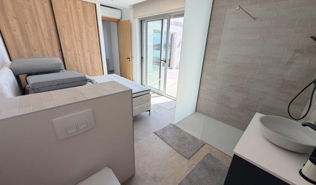 Resale - Villa -
Benijofar - Costa Blanca