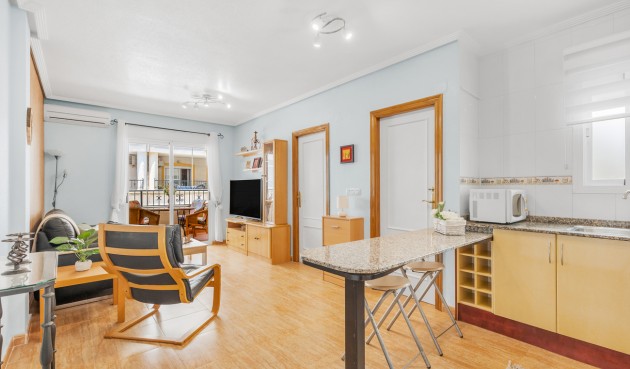 Återförsäljning - Apartment -
Orihuela Costa