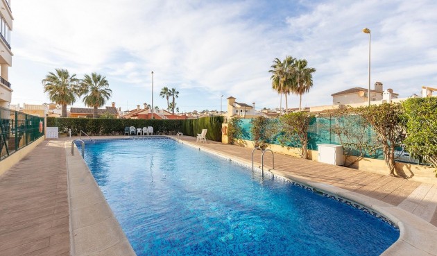 Återförsäljning - Apartment -
Orihuela Costa