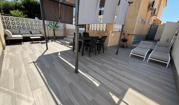 Resale - Apartment -
Torrevieja - Costa Blanca
