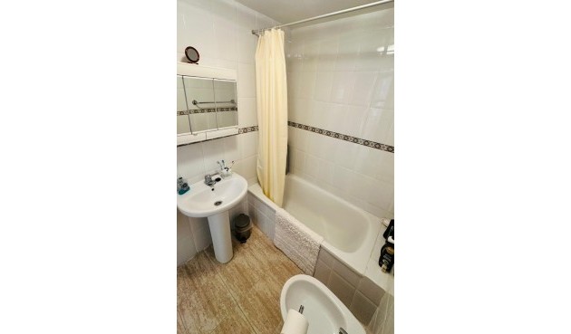 Resale - Apartment -
Torrevieja - Costa Blanca