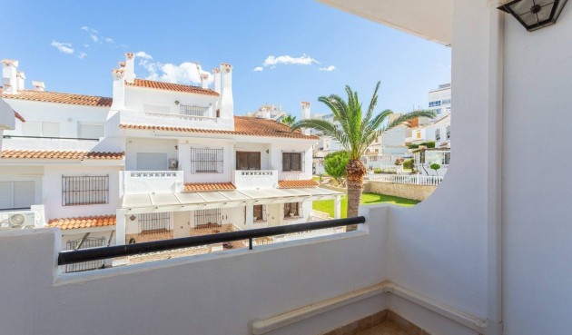 Resale - Villa -
Torrevieja - La Mata