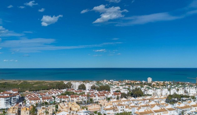 Resale - Villa -
Torrevieja - La Mata