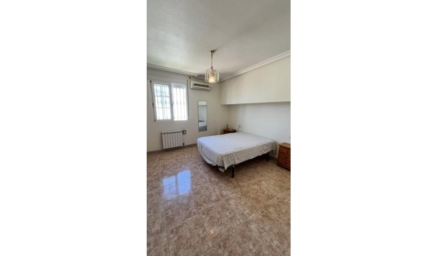 Resale - Semi Detached -
Torrevieja - aguas nuevas