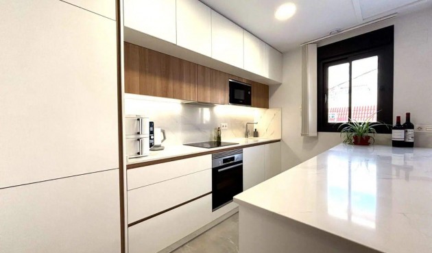 Resale - Penthouse -
Torrevieja - Las Piscinas Naturales